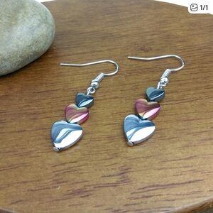 ☃️Hematite Heart Drop Earrings
